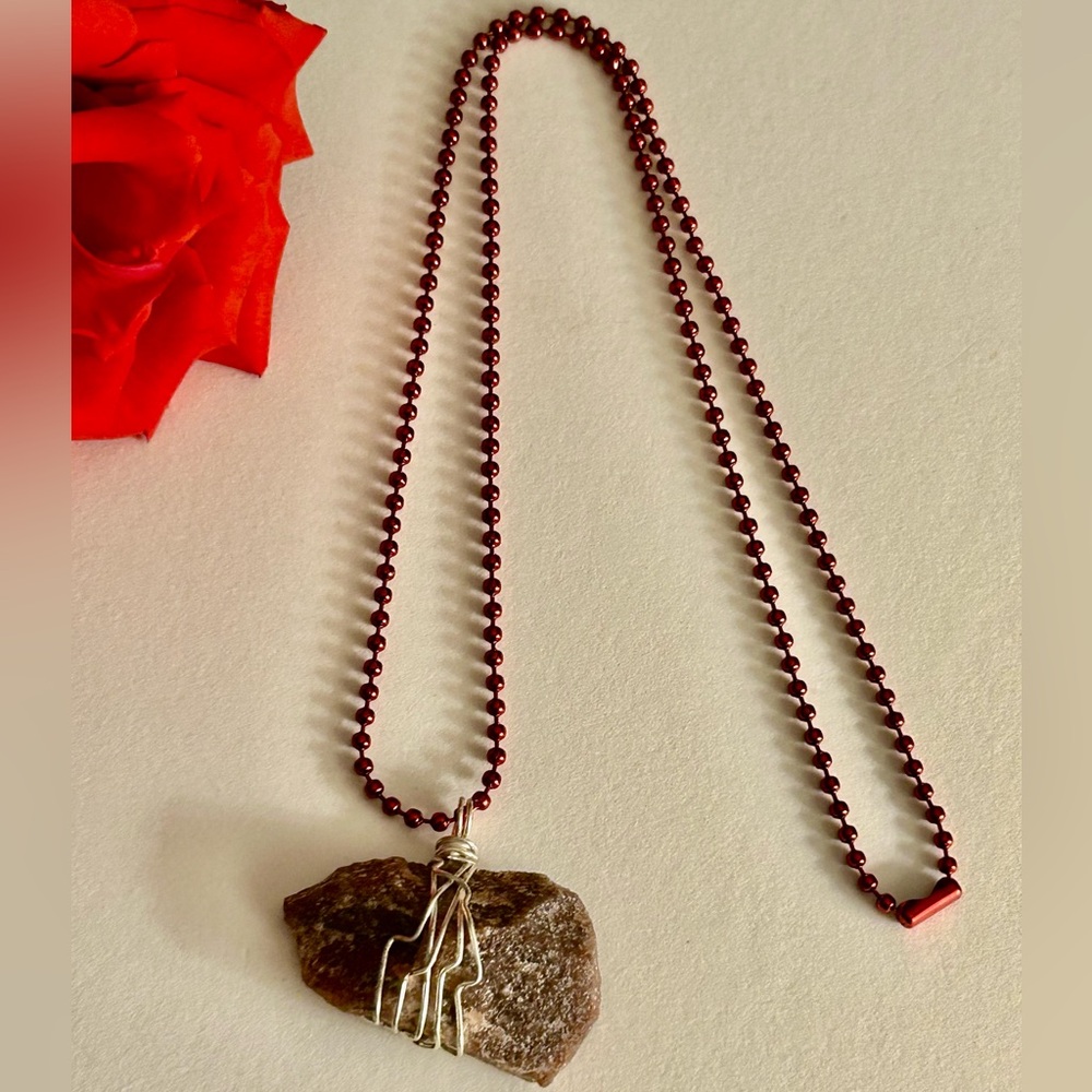 NWOT Necklace Guava Quartz peach orange red raw stone silver wire-wrapped, chain